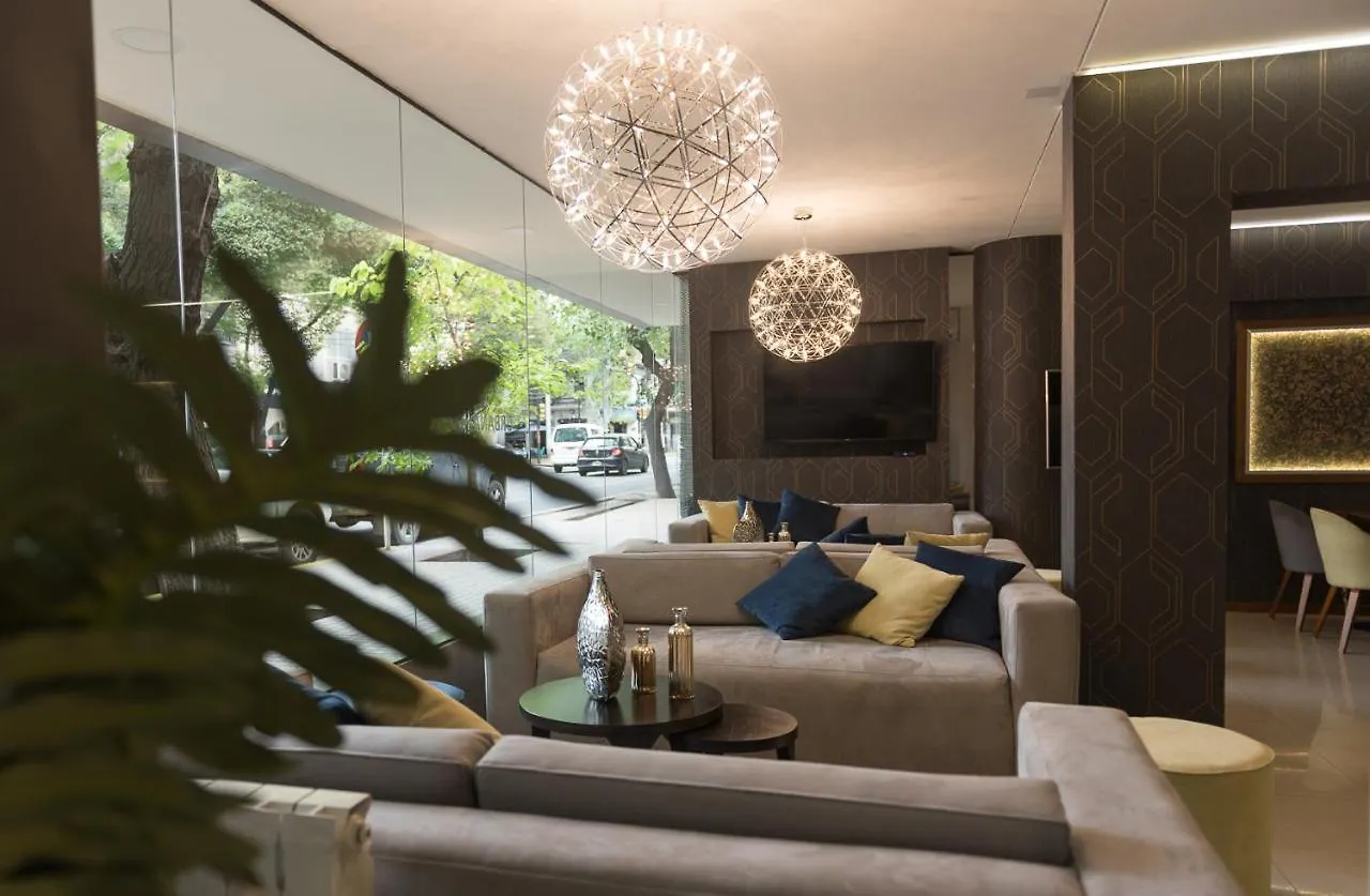Urbana Class Hotel Mendoza 3*,